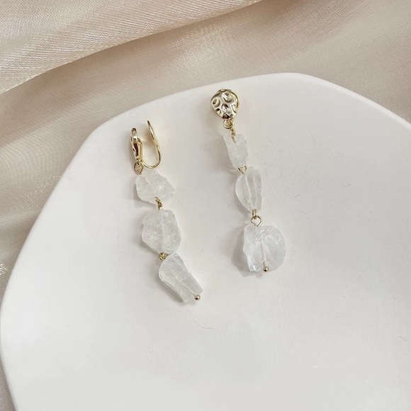 Hand Crafted Jewelry - NEW Crystal Handmade Clip On Earrings White / Gold